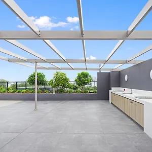 Pinnacle On The Park Apartment Gold Coast