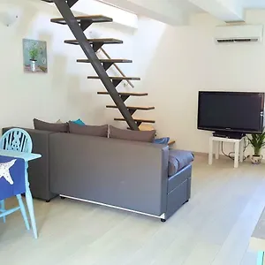 apartment-vrbenka.primorje-gorskikotar.com/